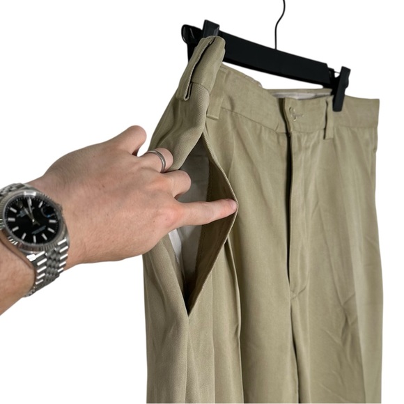 Tommy Bahama Silk Pleated Chino Pants - Picture 4 of 7